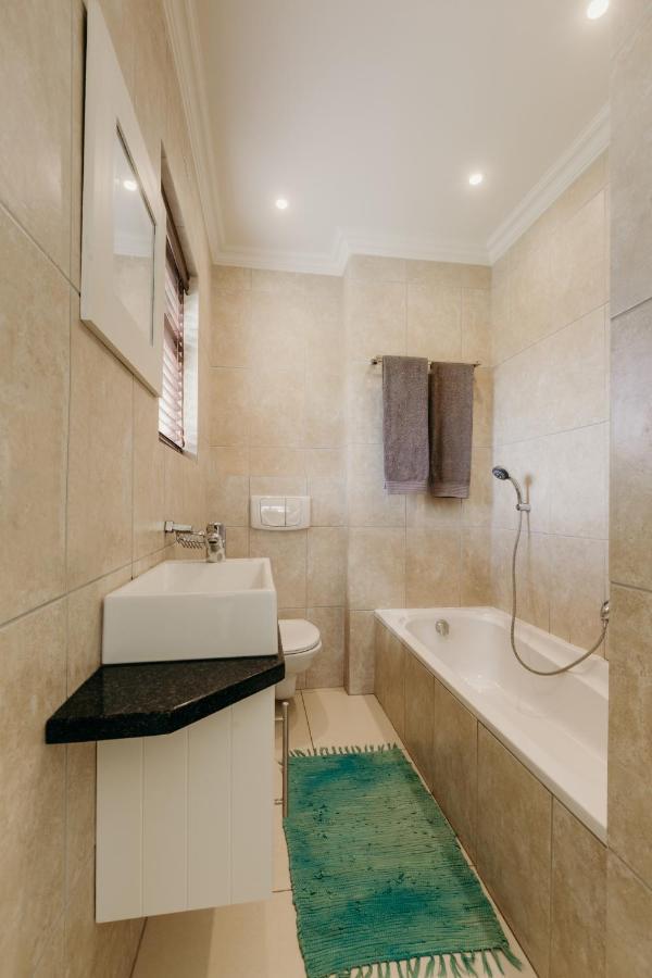 Апартаменти Whale Rock Gardens 15 - Partial Inverter Плеттенберг-Бей Екстер'єр фото